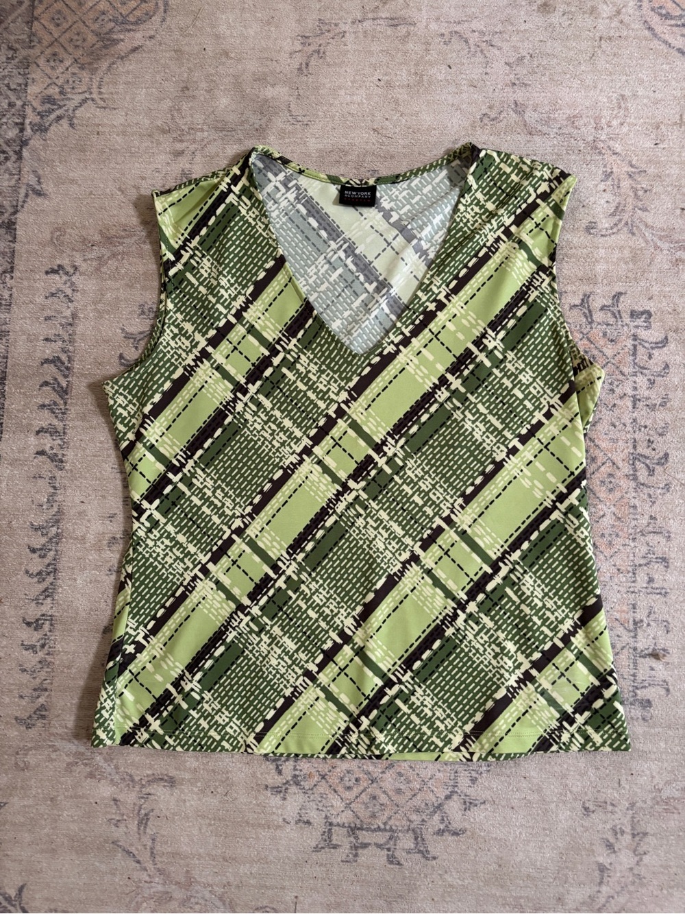New York & Company Green Plaid V-Neck Tank
